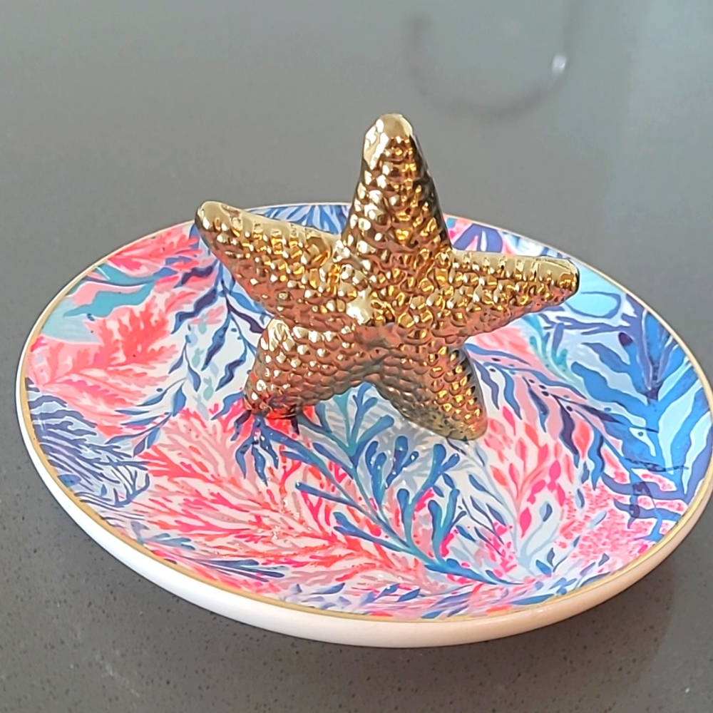 Lily Pulitzer Starfish jewelry holder.
